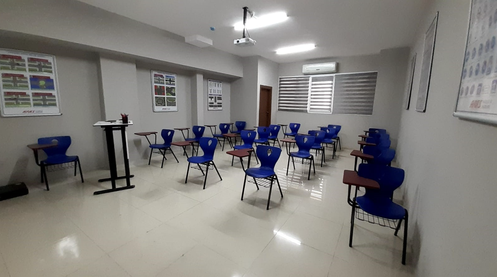 Sürücü kursu eğitmeni - Direksiyon eğitimi